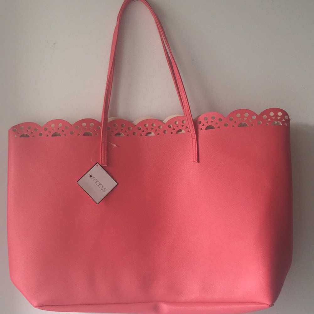 NWT Macy’s beach tote